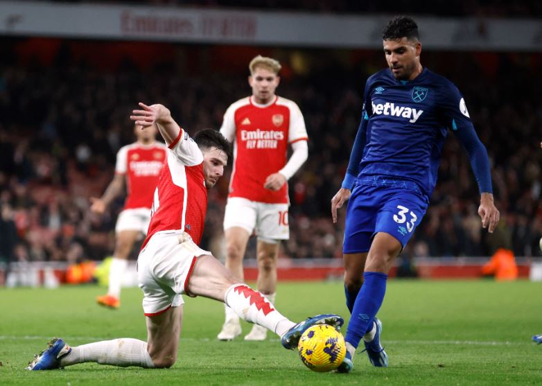 Soi kèo tài xỉu Arsenal vs Liverpool